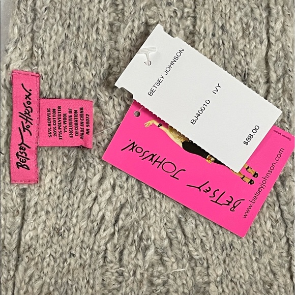 Betsey Johnson Embellished Scarf (NWT) - Picture 4 of 6